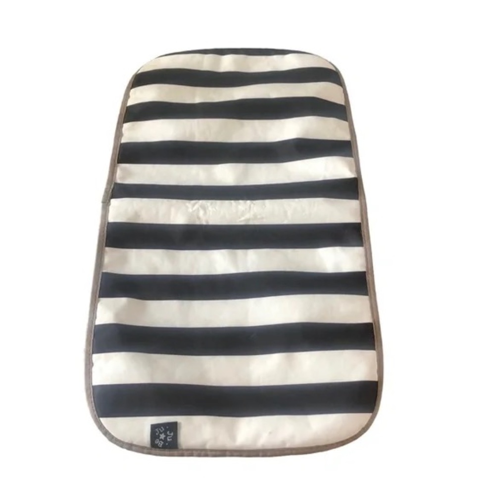 JuJuBe B.F.F. The First Lady Diaper Bag - Picture 6 of 11